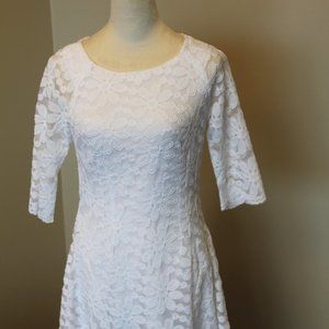White Flower Lace, Fit and Flare Boat Neck Dress, Sz 6
